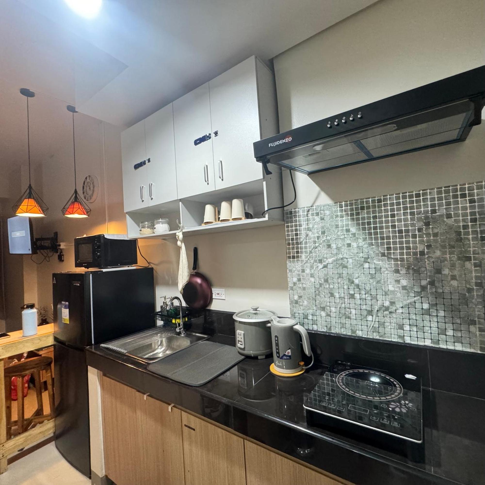 The J-Ma Ultiescape Charm Residences Condo Cainta Exterior photo
